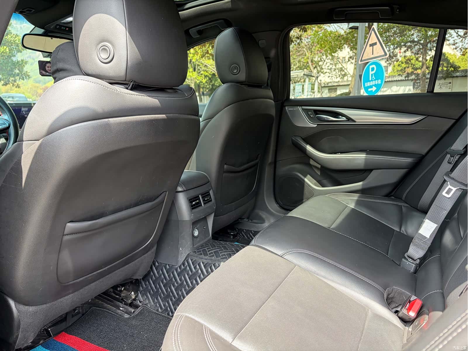 Cadillac CT5, 2021 все фото