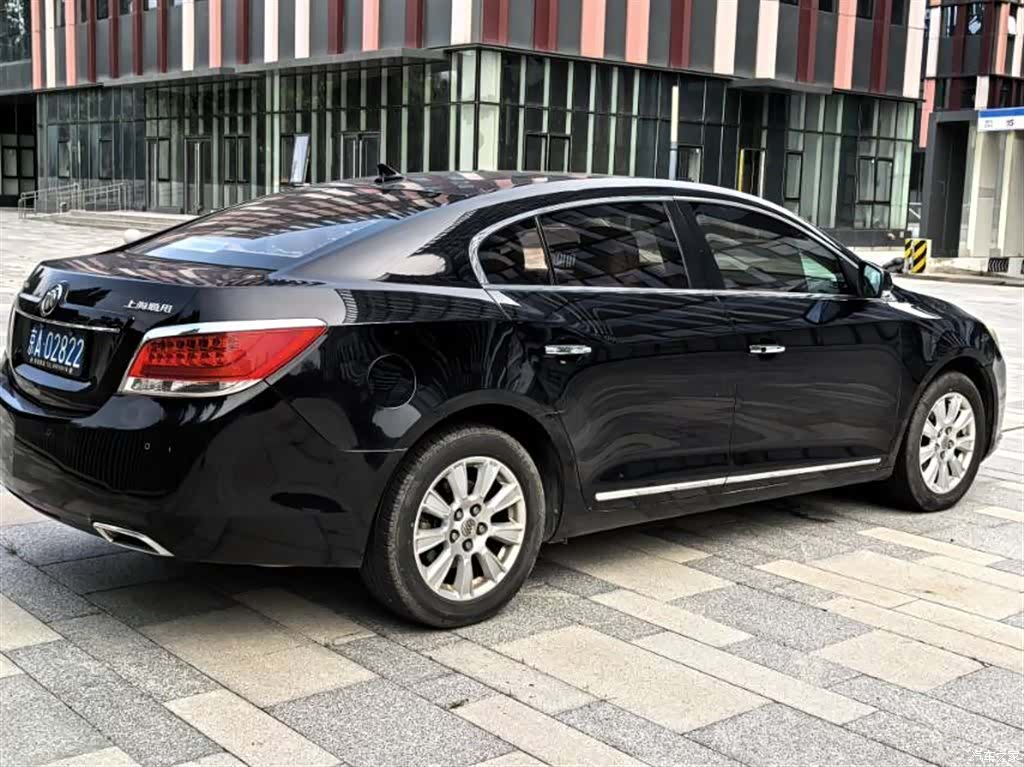 Buick LaCrosse, 2009 9