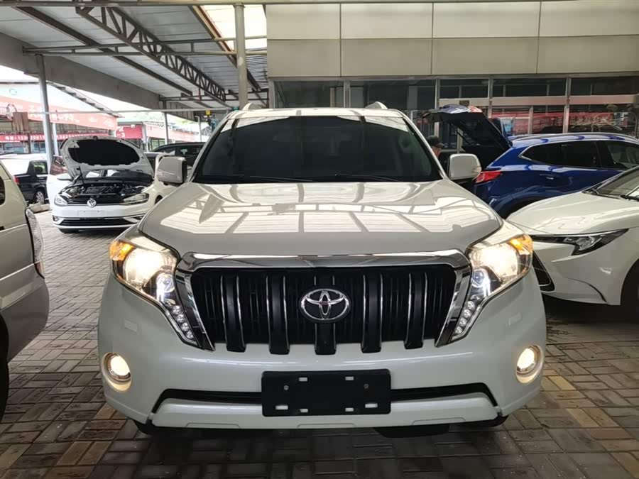 Toyota Prado 2016, фото 3