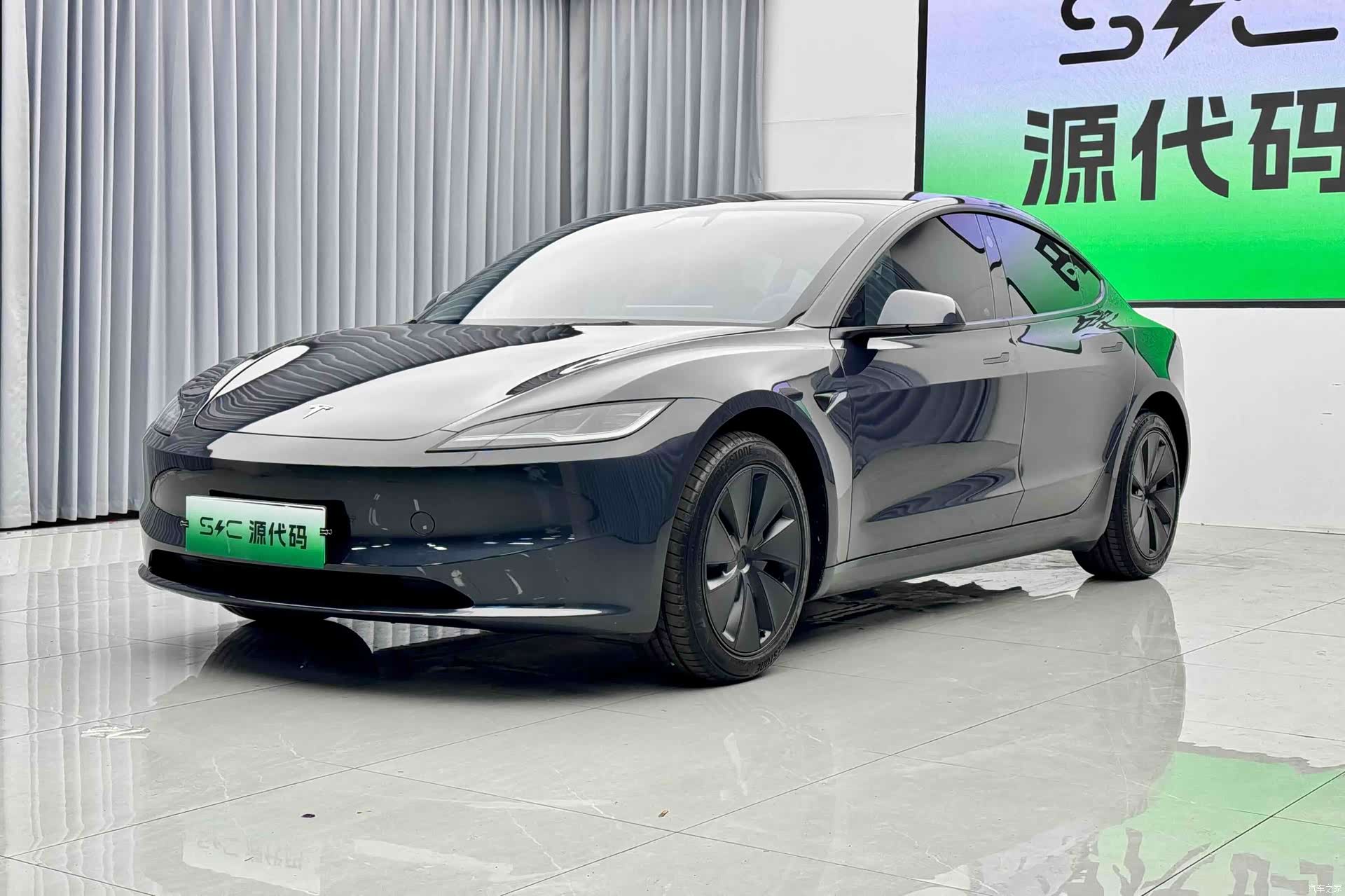 Tesla Model 3, 2025 2