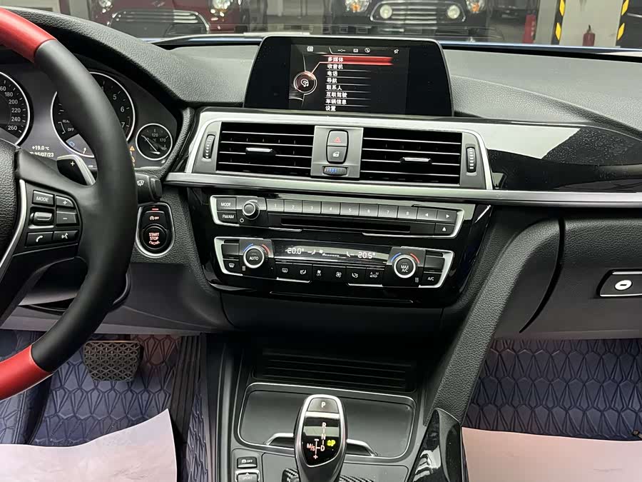 BMW 3 Series 2019, фото 21