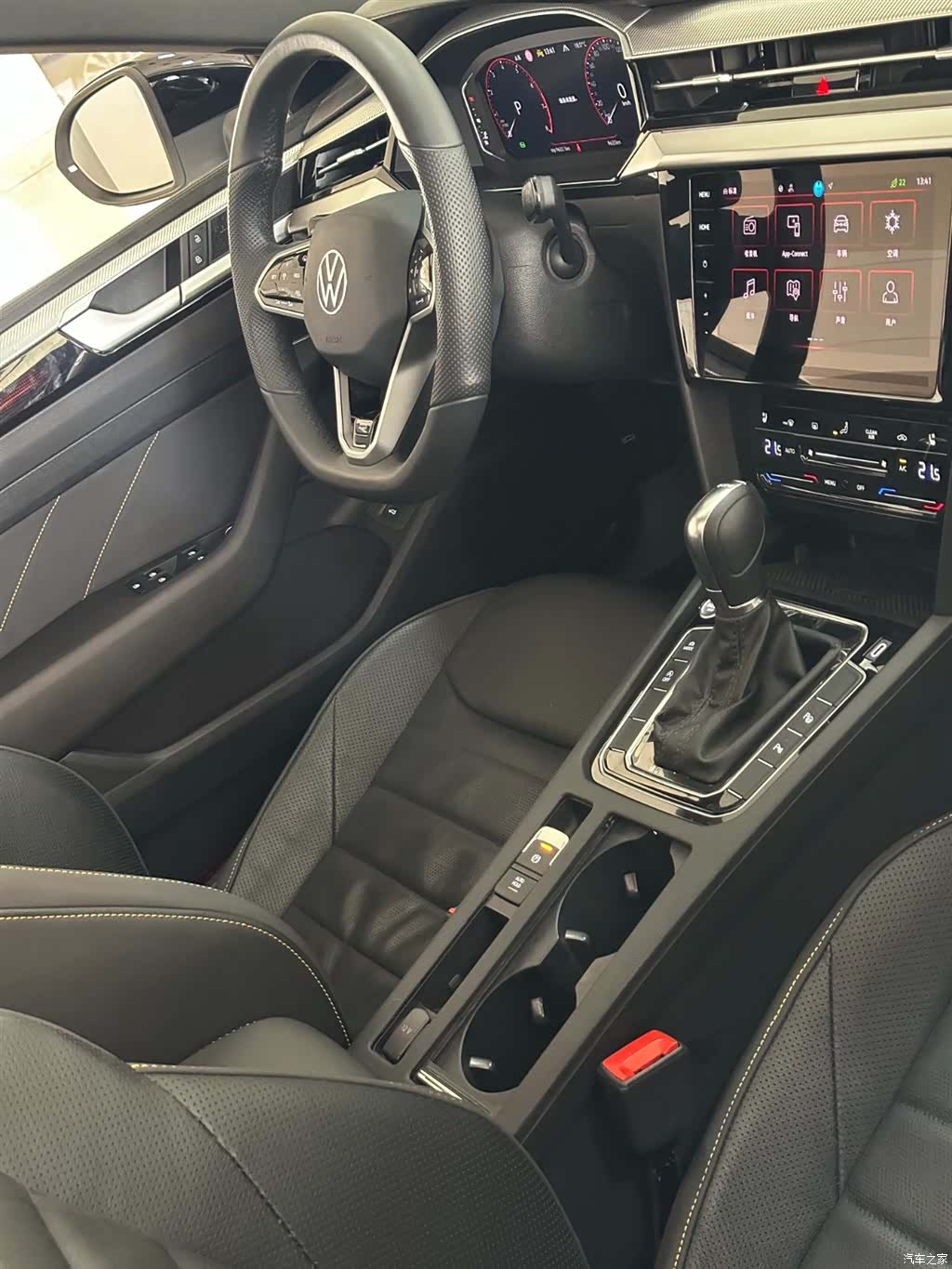 Volkswagen CC, 2025 21