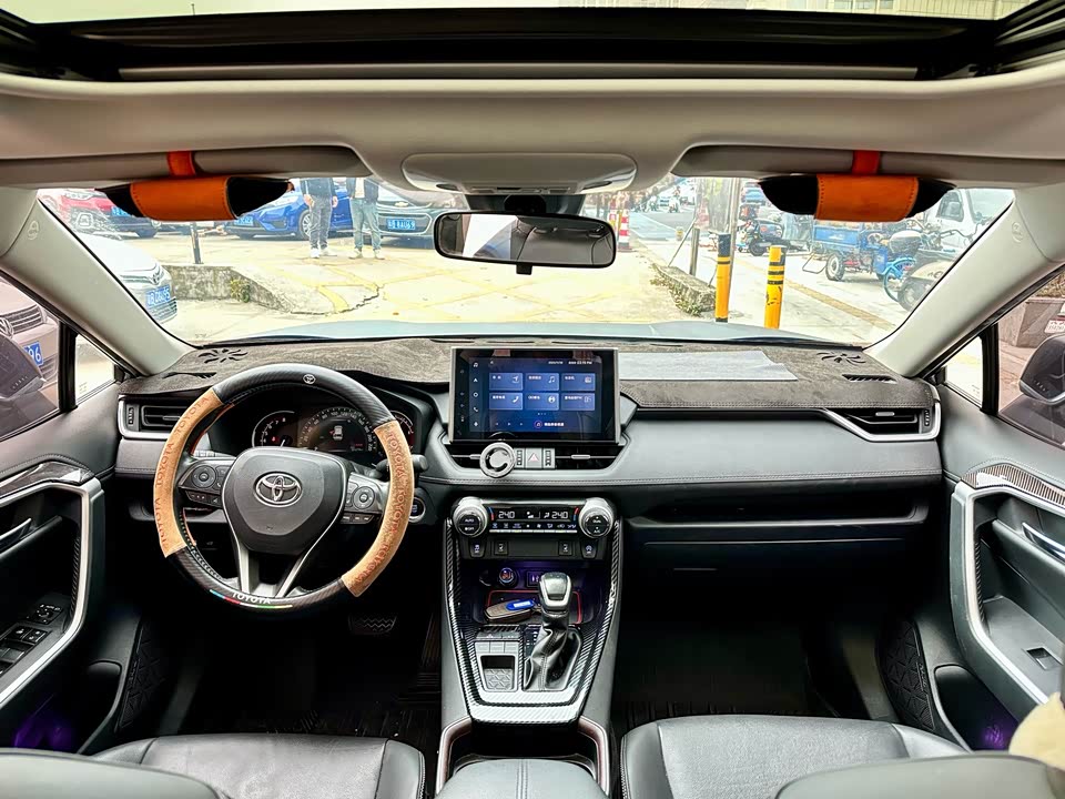 Toyota RAV4 Rongfang