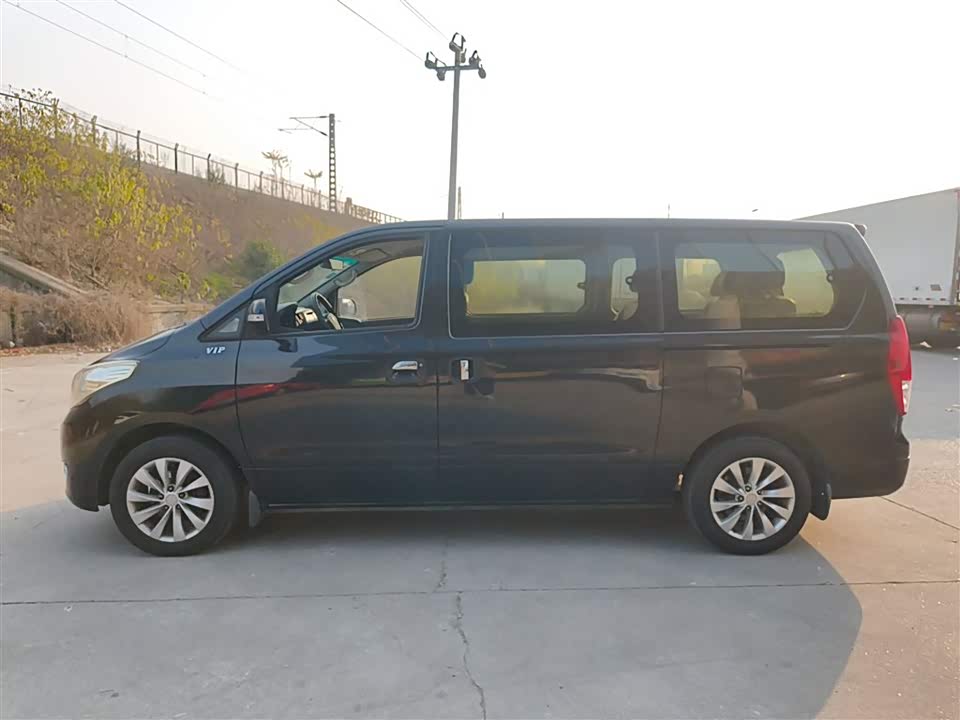 Forthing Popular CM7