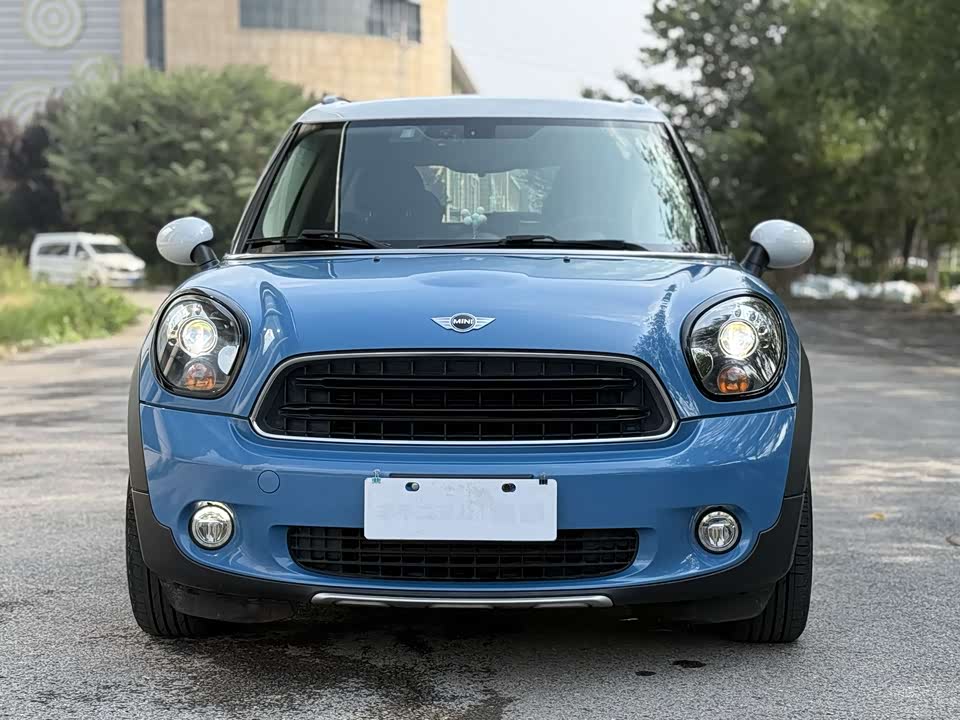 MINI COUNTRYMAN