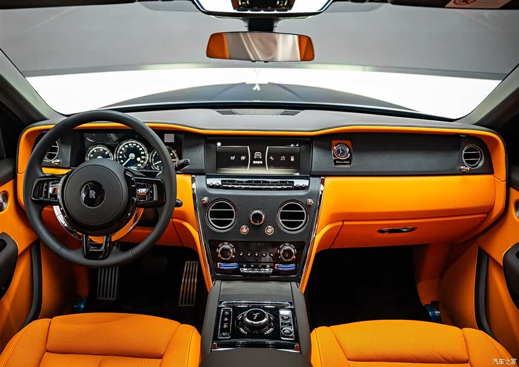 Rolls-Royce Cullinan, 2025 10