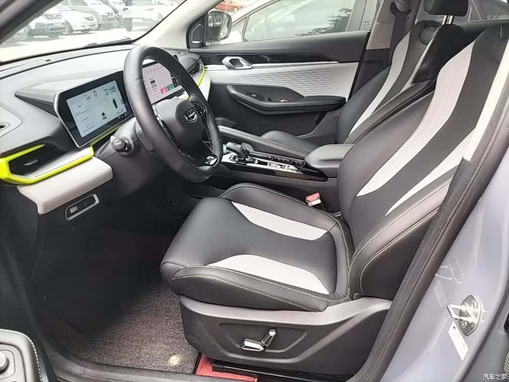 Geely Coolray, 2023 11