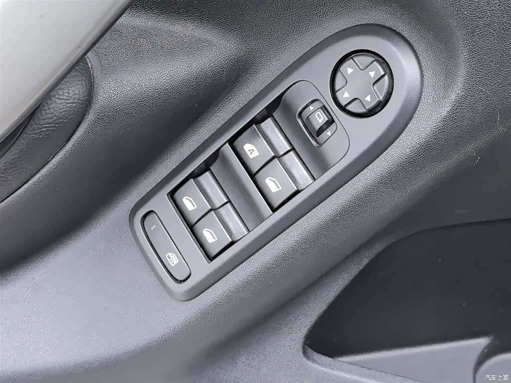 Citroen C3-XR, 2016 9