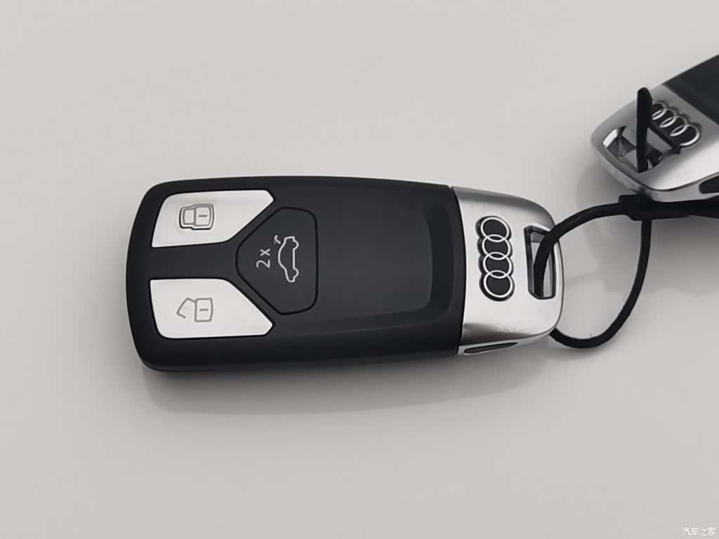 Audi Q5L, 2024 19