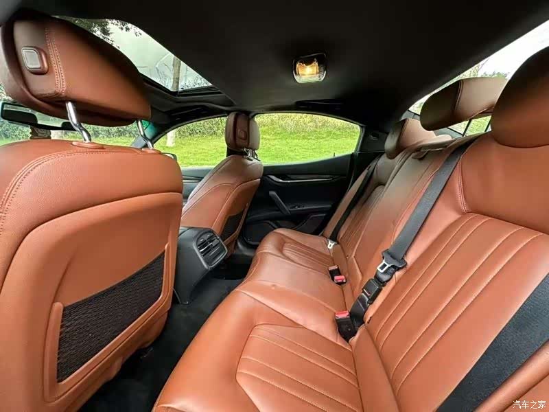 Maserati Ghibli, 2016 6
