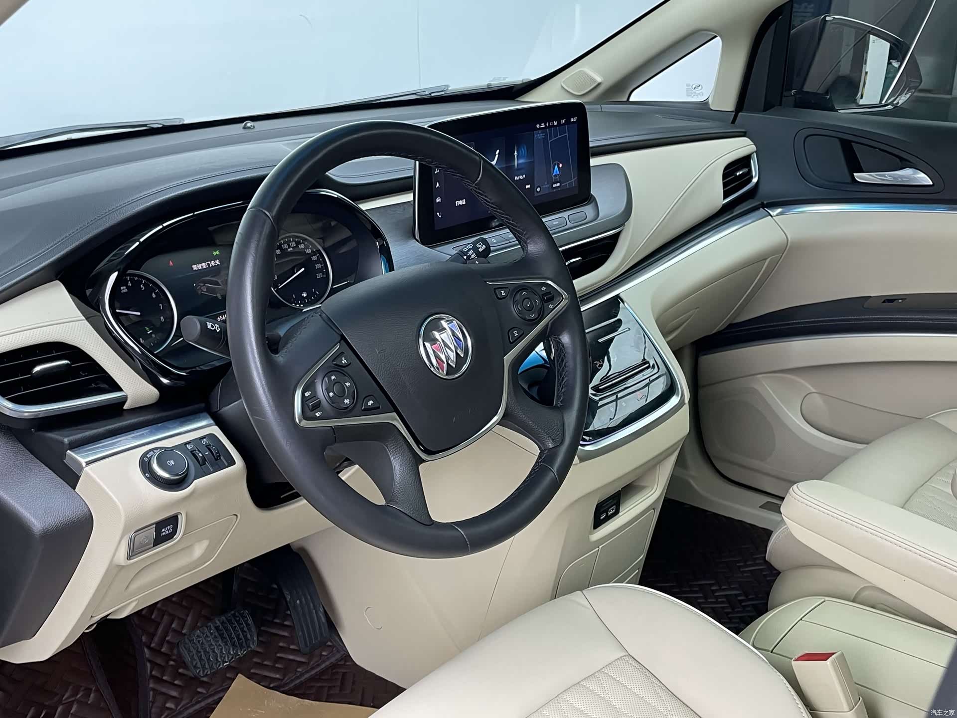 Buick GL8, 2023 10