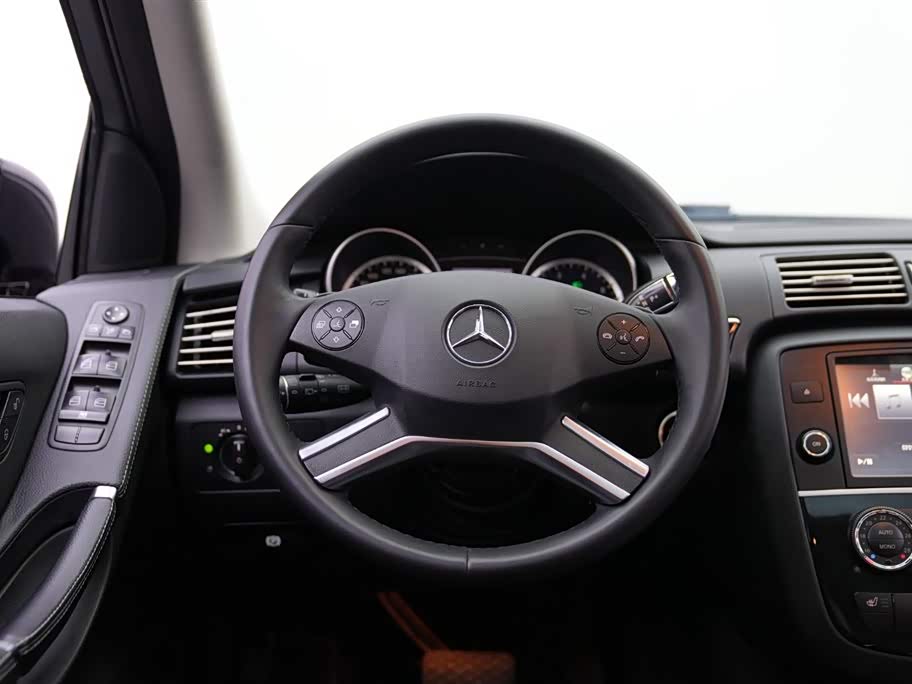 Mercedes-Benz R-class
