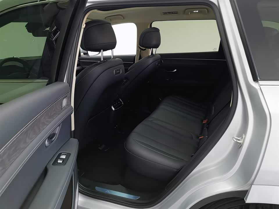 AITO Ask the world M7