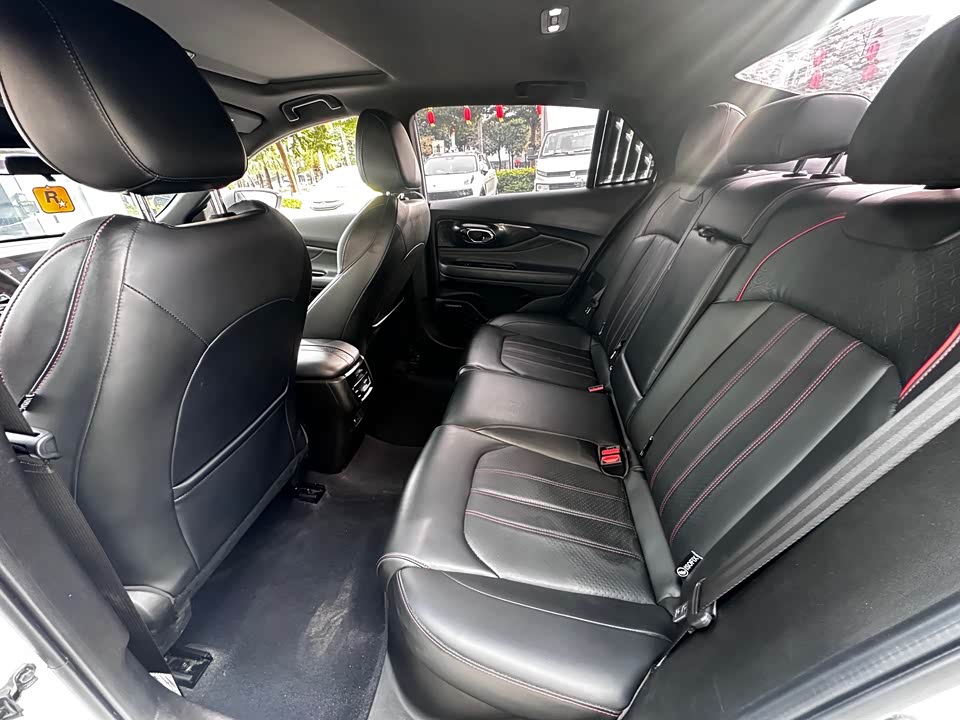 Trumpchi Shadow Leopard