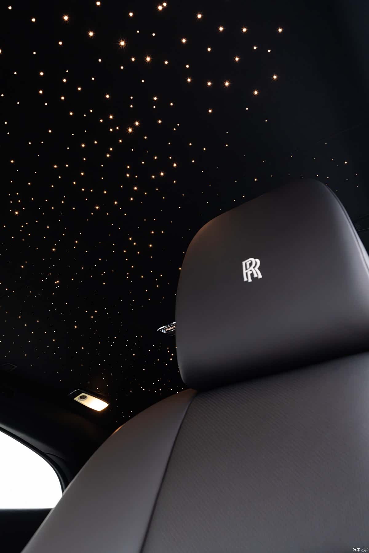Rolls-Royce Wraith, 2016 10