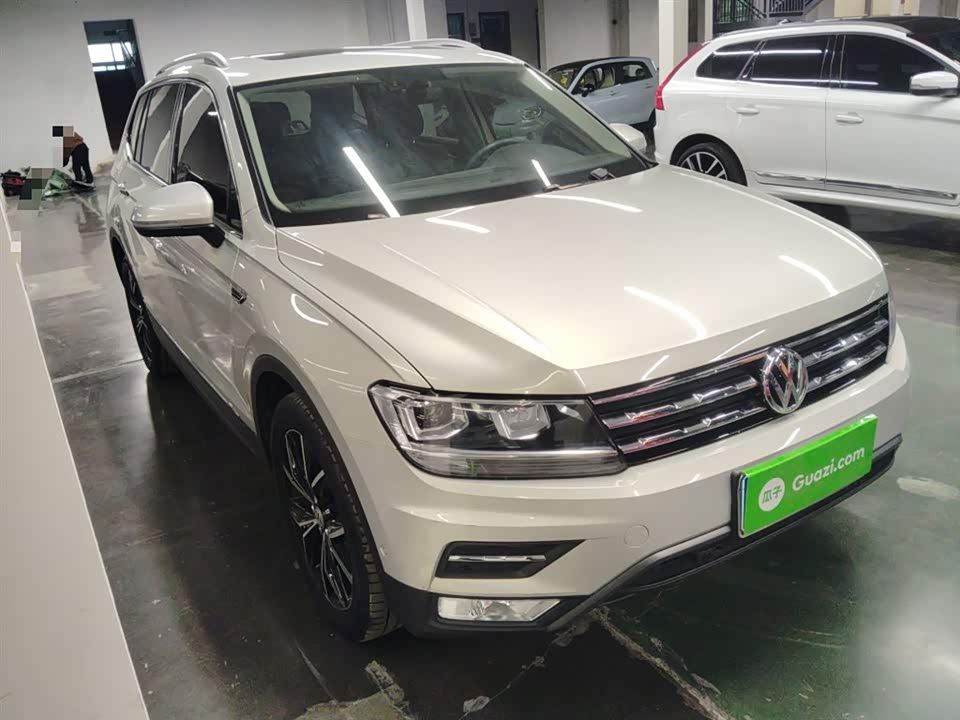 Volkswagen Tiguan L