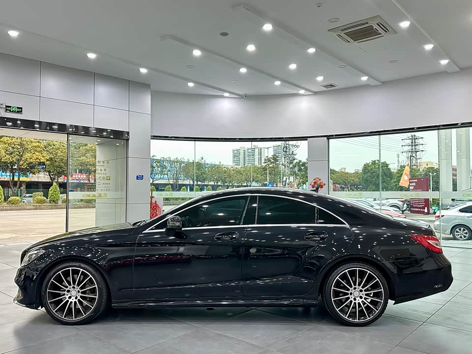 Mercedes-Benz CLS