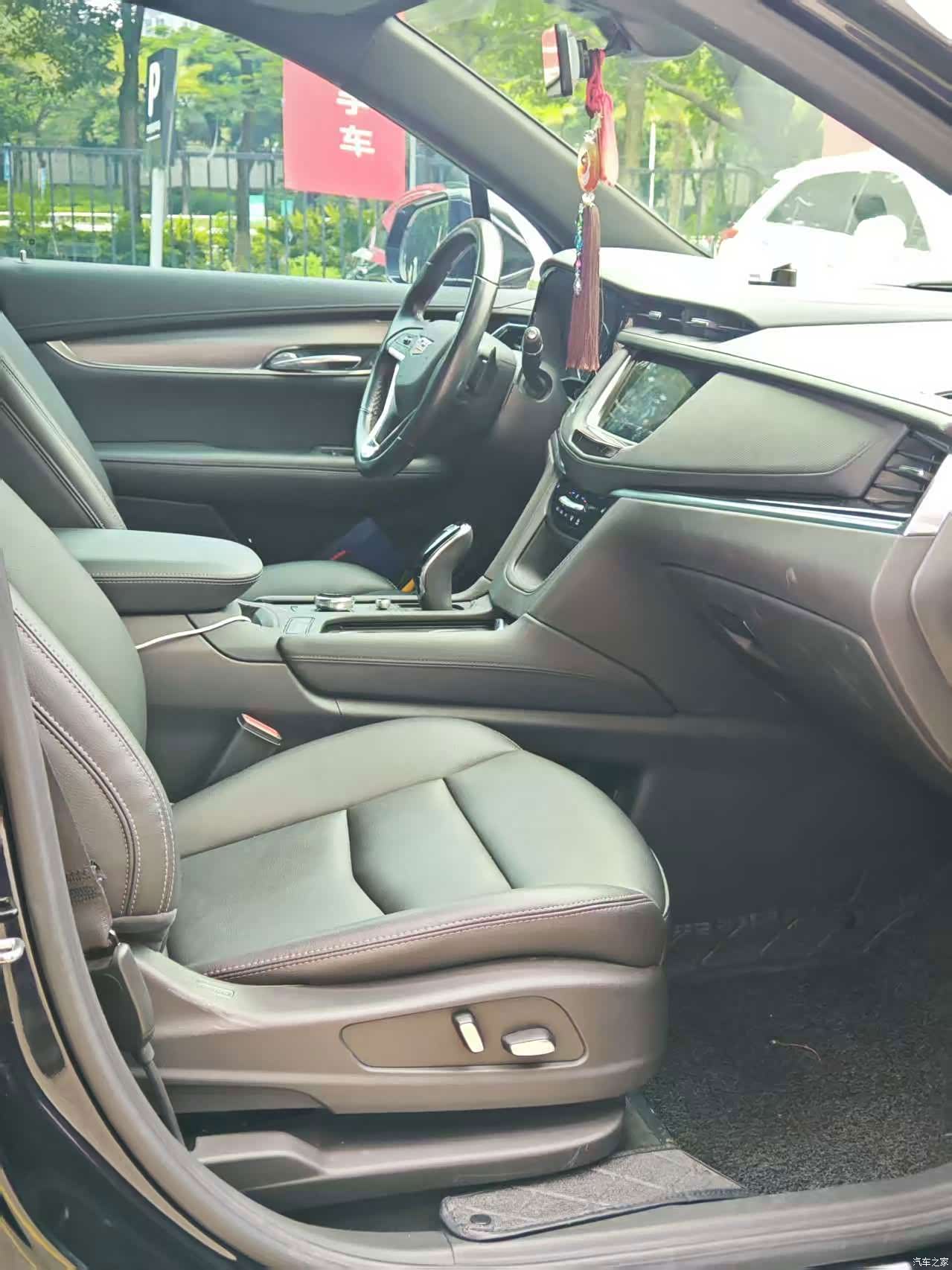 Cadillac XT6, 2023 11