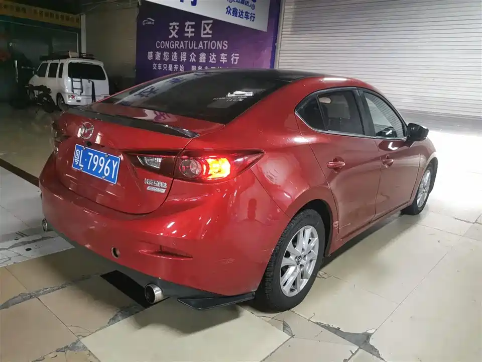 Mazda 3 Angkesaila
