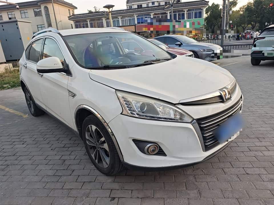 Luxgen Excellent 6 SUV