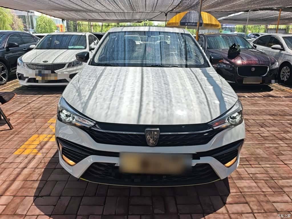 Roewe i5, 2022 3
