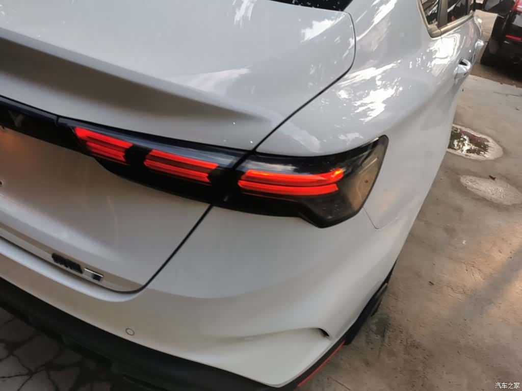 Geely Binray, 2023 8