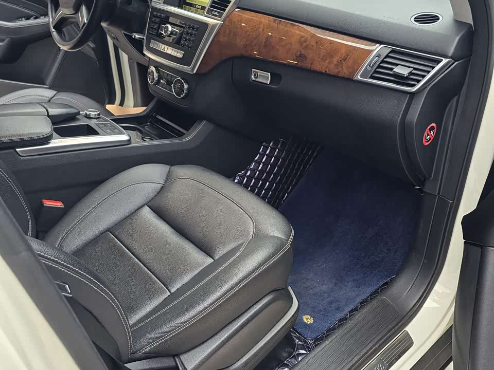 Mercedes-Benz M class