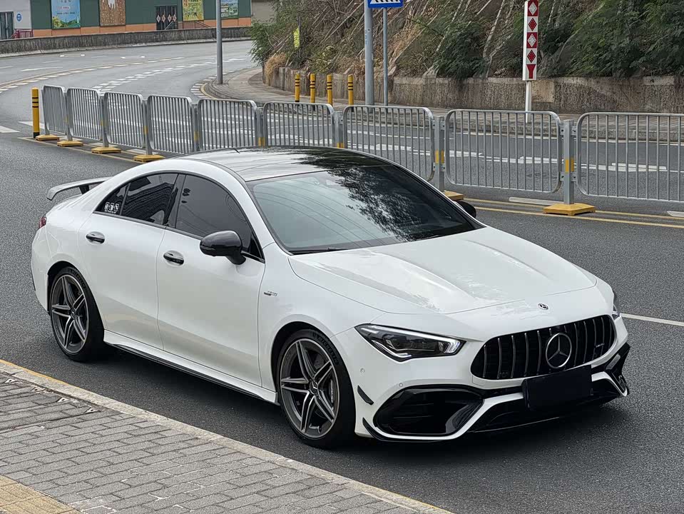 Mercedes-Benz CLA AMG