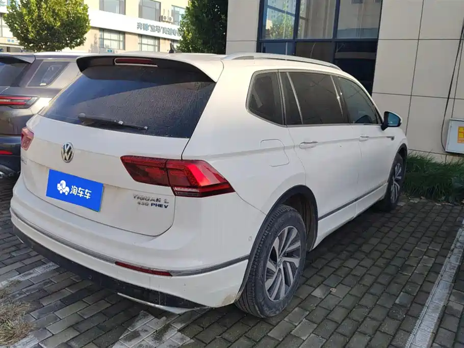 Volkswagen Tiguan L