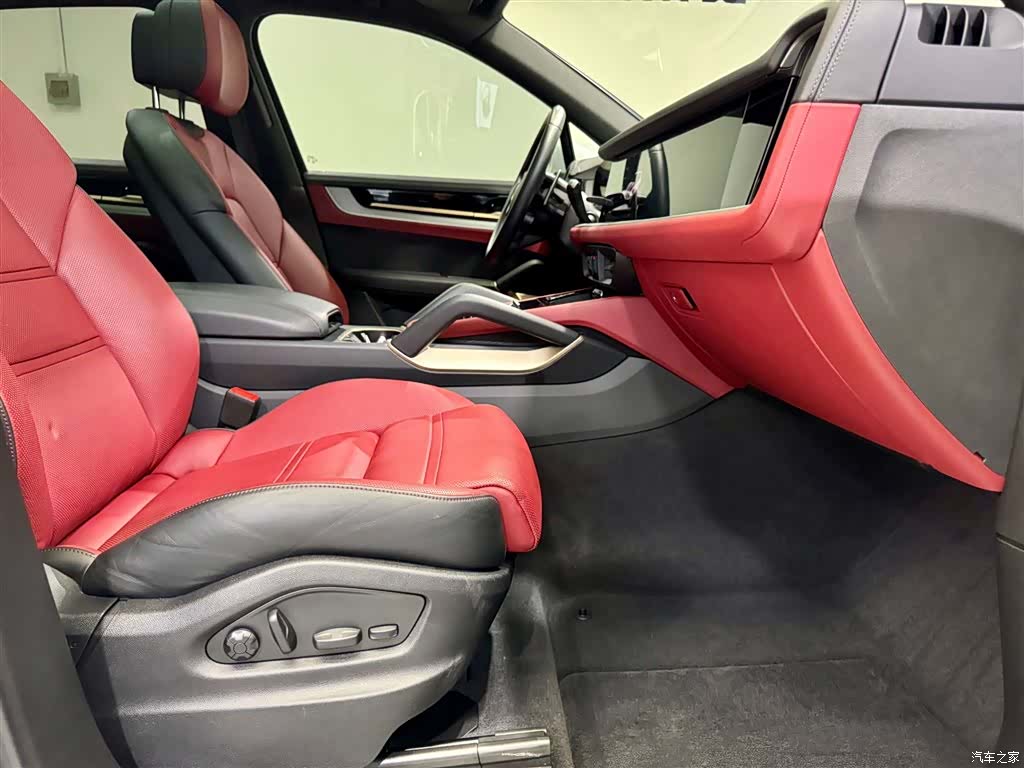 Porsche Cayenne, 2024 18