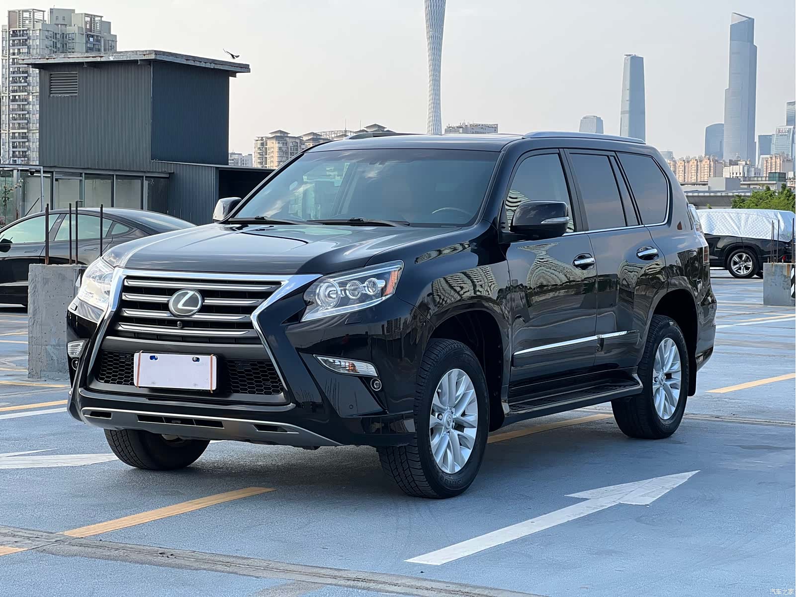 Lexus GX, 2015 1