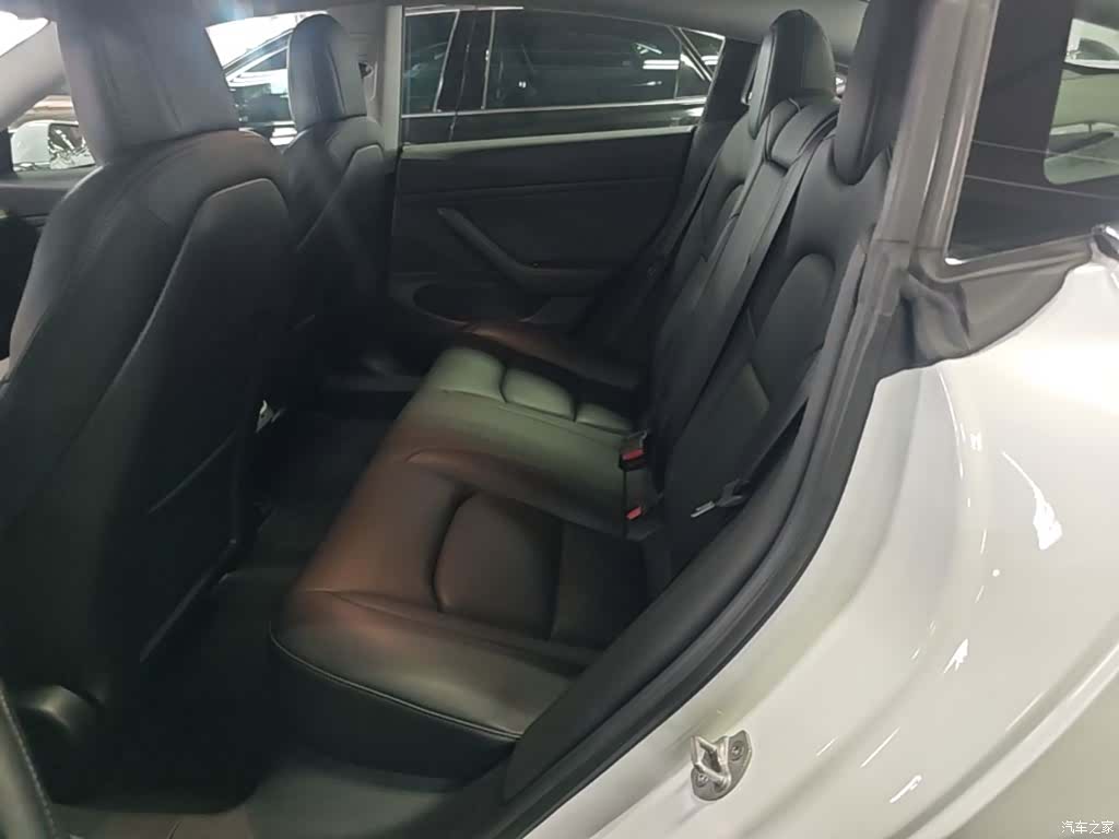 Tesla Model 3, 2019 17