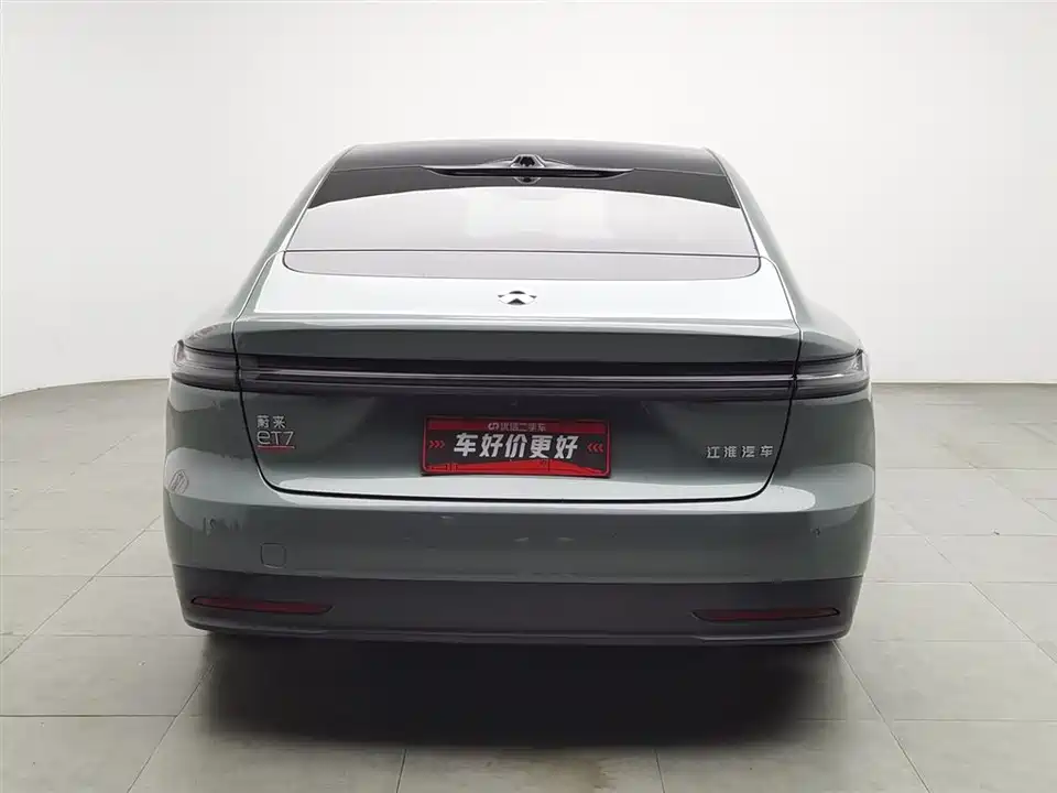 NIO ET7