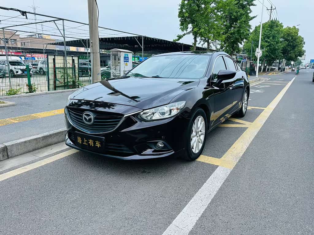 Mazda Atenza 2015 2.0L Luxury