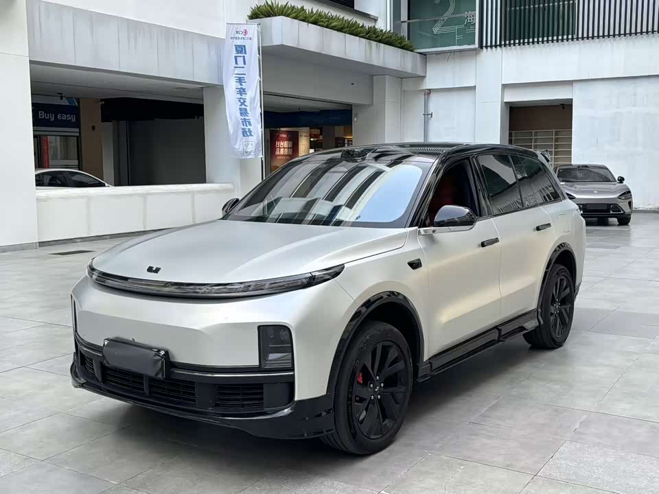 Li Auto Ideal L8