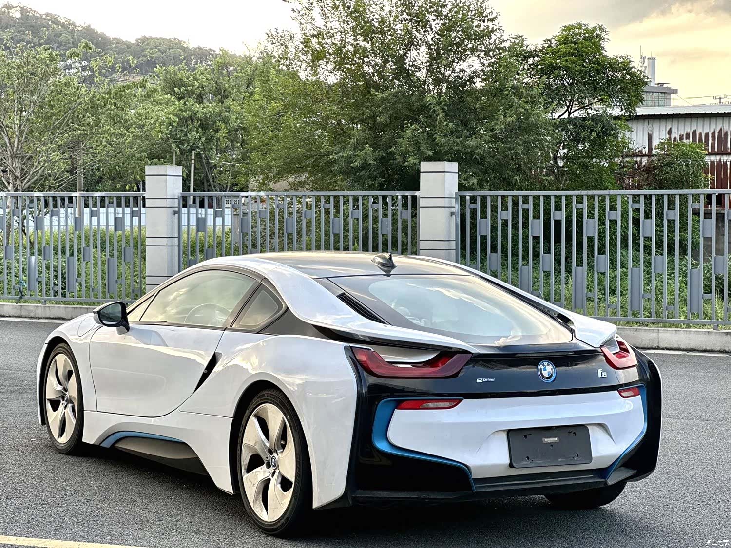 BMW i8, 2016 все фото