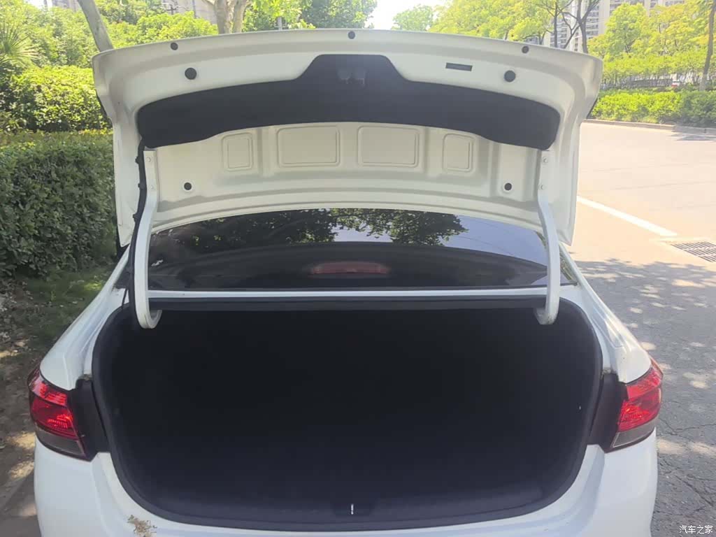 Kia K2, 2017 15