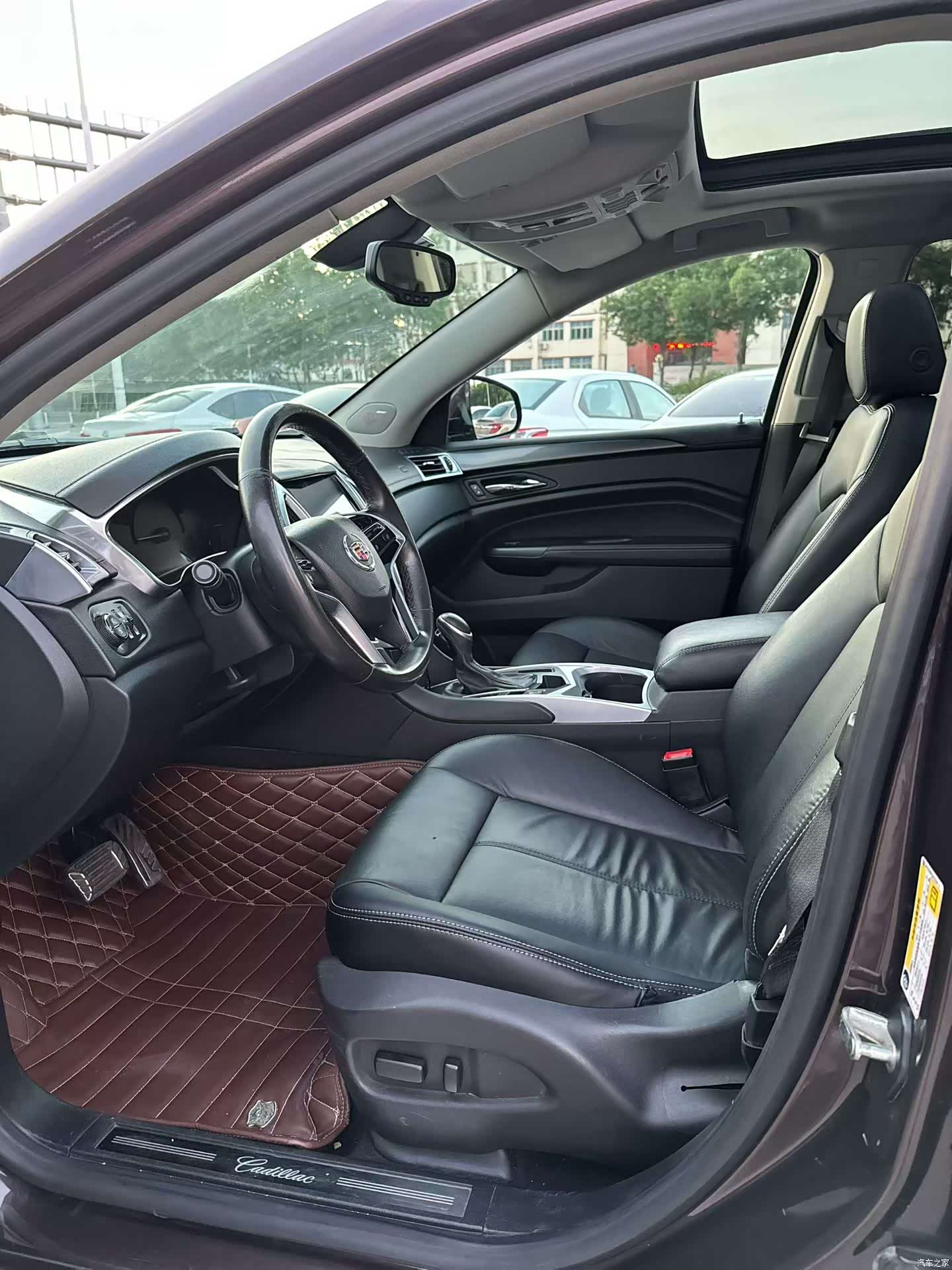 Cadillac SRX, 2015 все фото