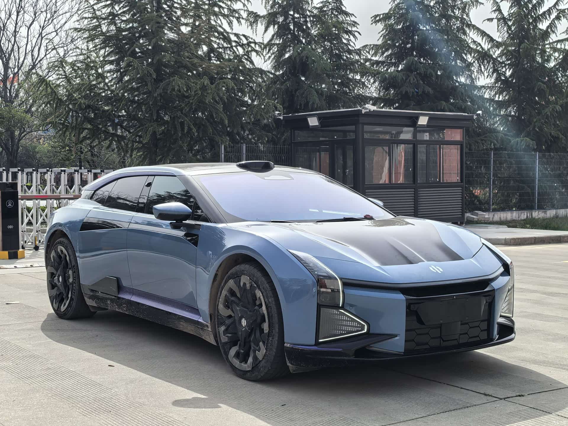 HiPhi Z, 2023 3