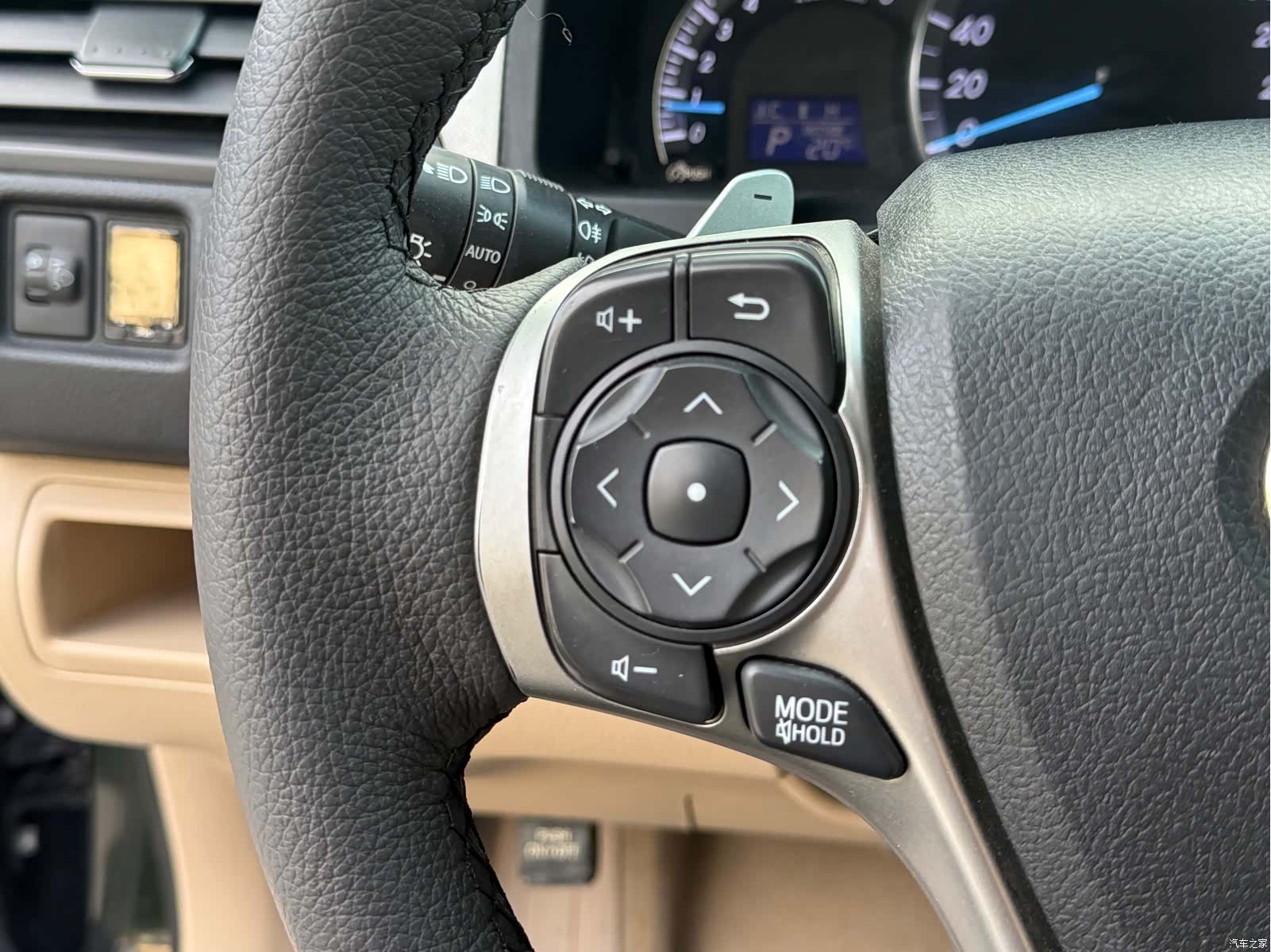 Toyota Camry, 2012 16