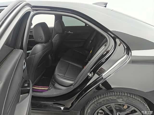Cadillac CT4, 2022 6