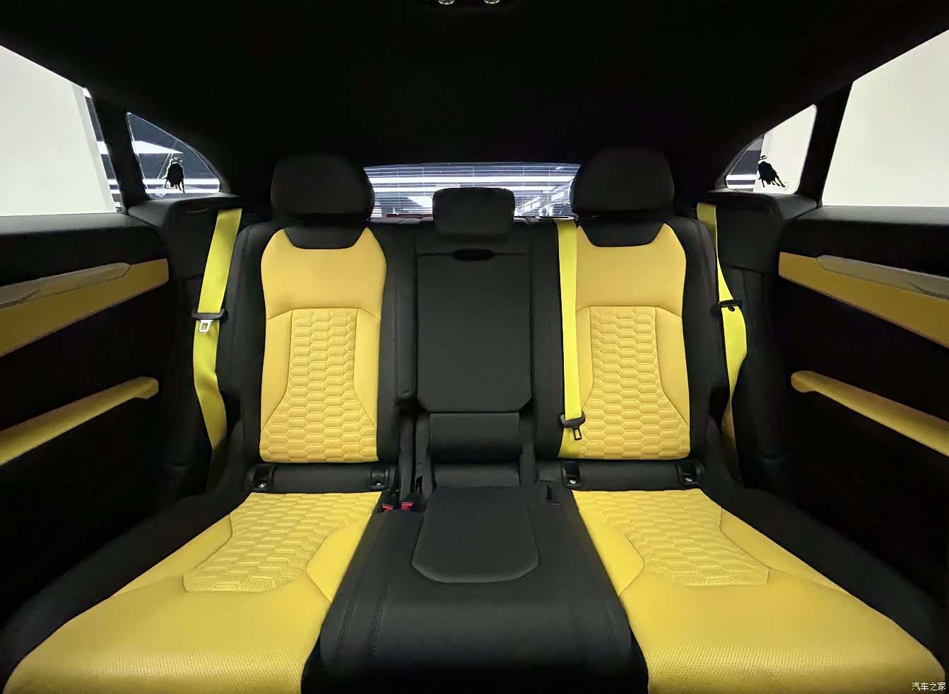 Lamborghini Urus, 2019 19