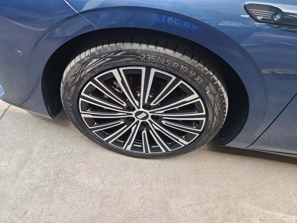 Geely A7, 2025 25