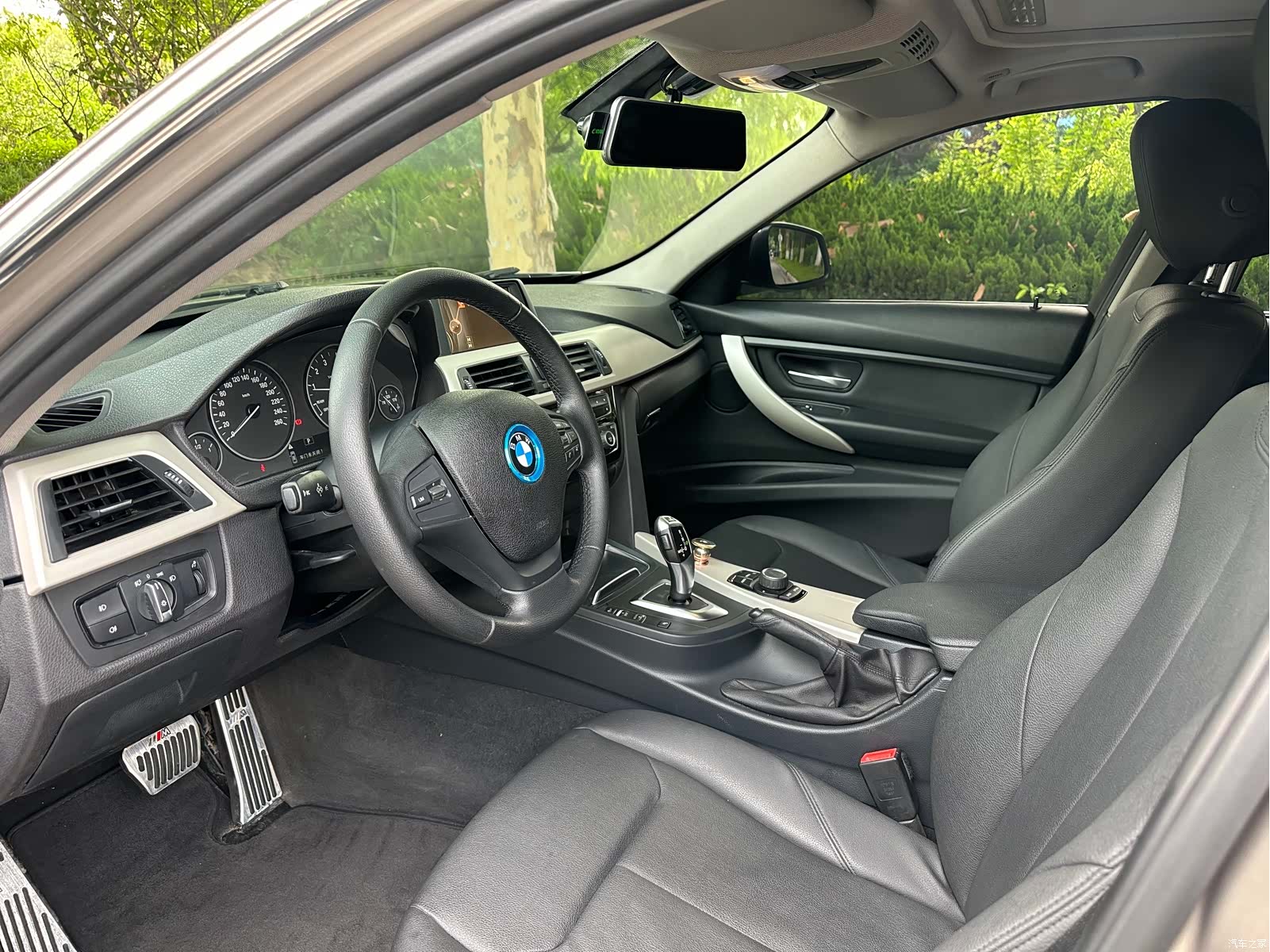 BMW 3 Series, 2016 все фото