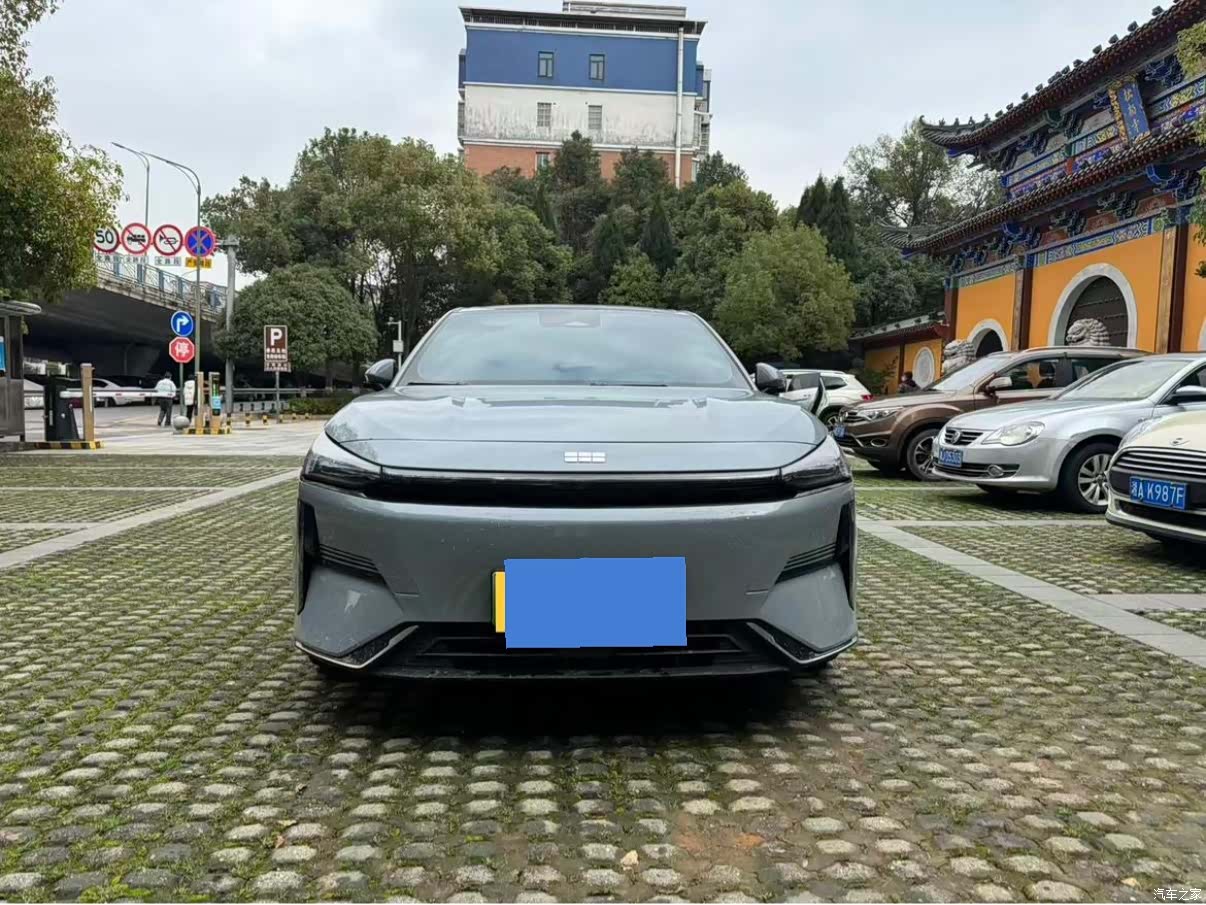 Geely Galaxy L6, 2024 7