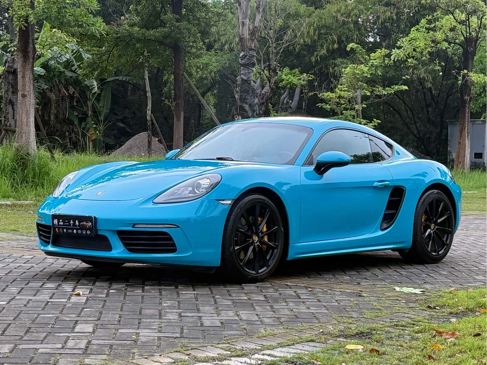 Porsche Cayman, 2017 1