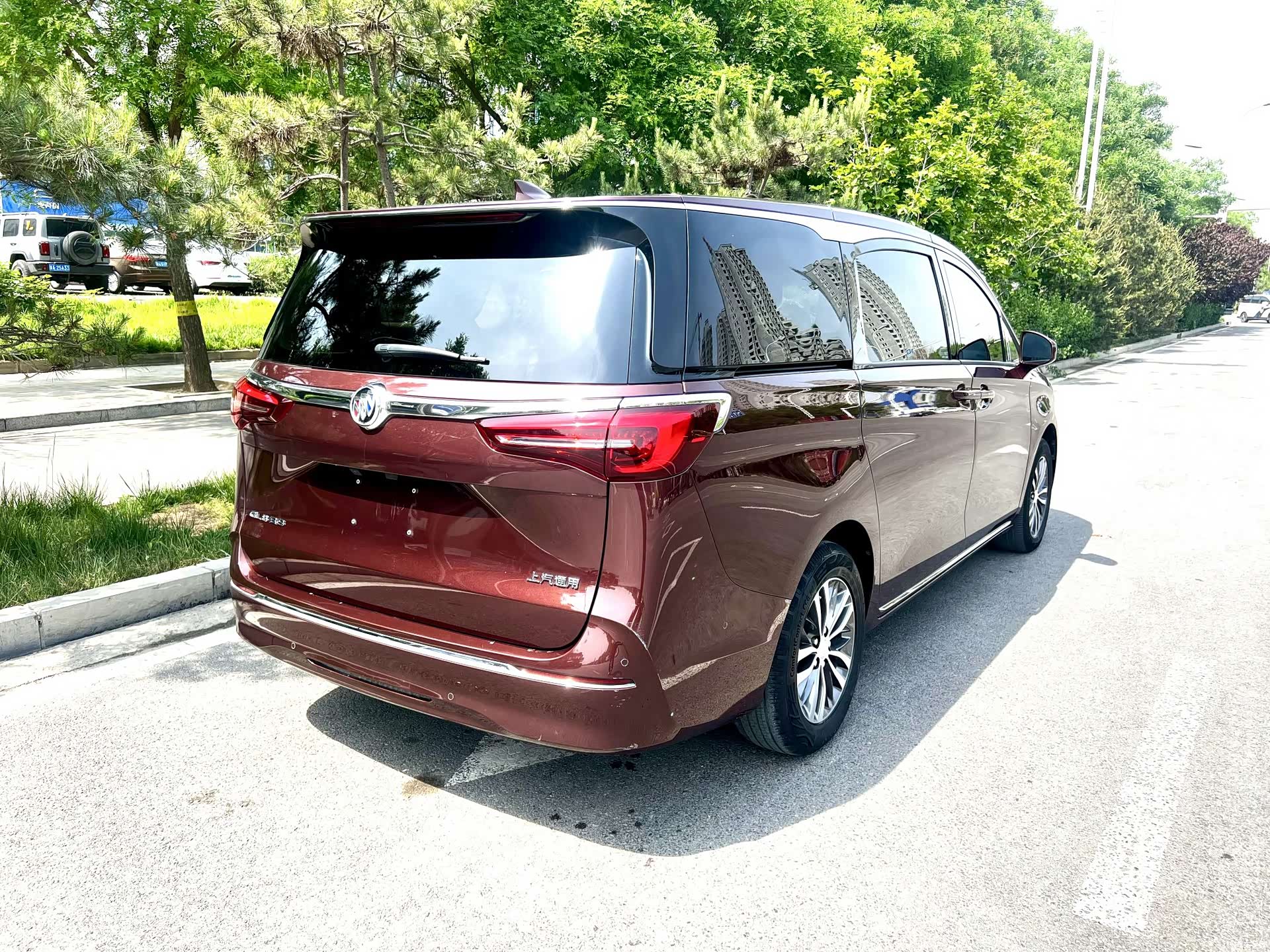 Buick GL8, 2023 4