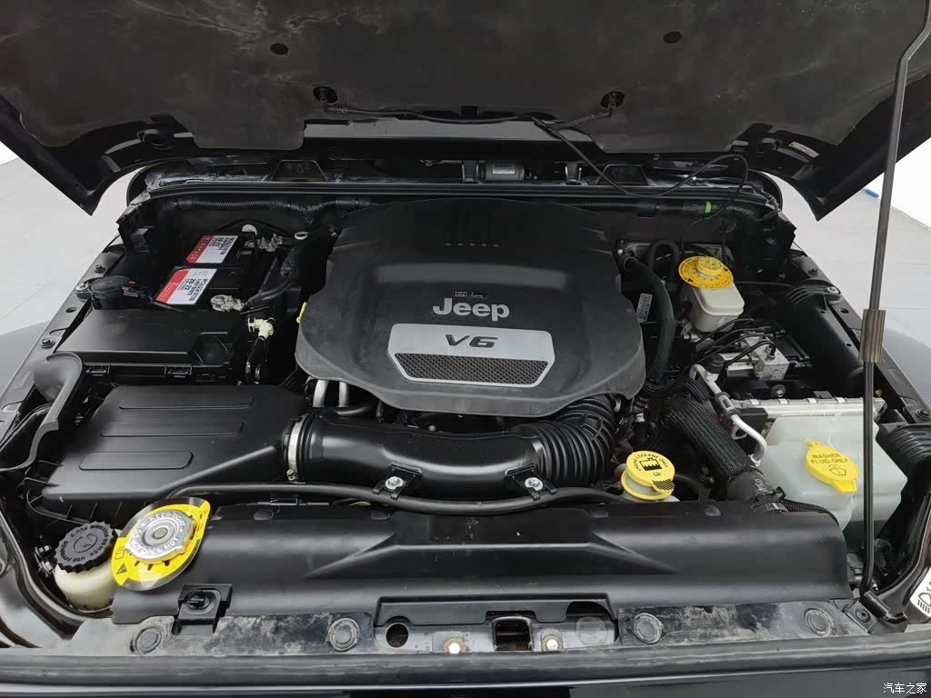 Jeep Wrangler, 2015 6