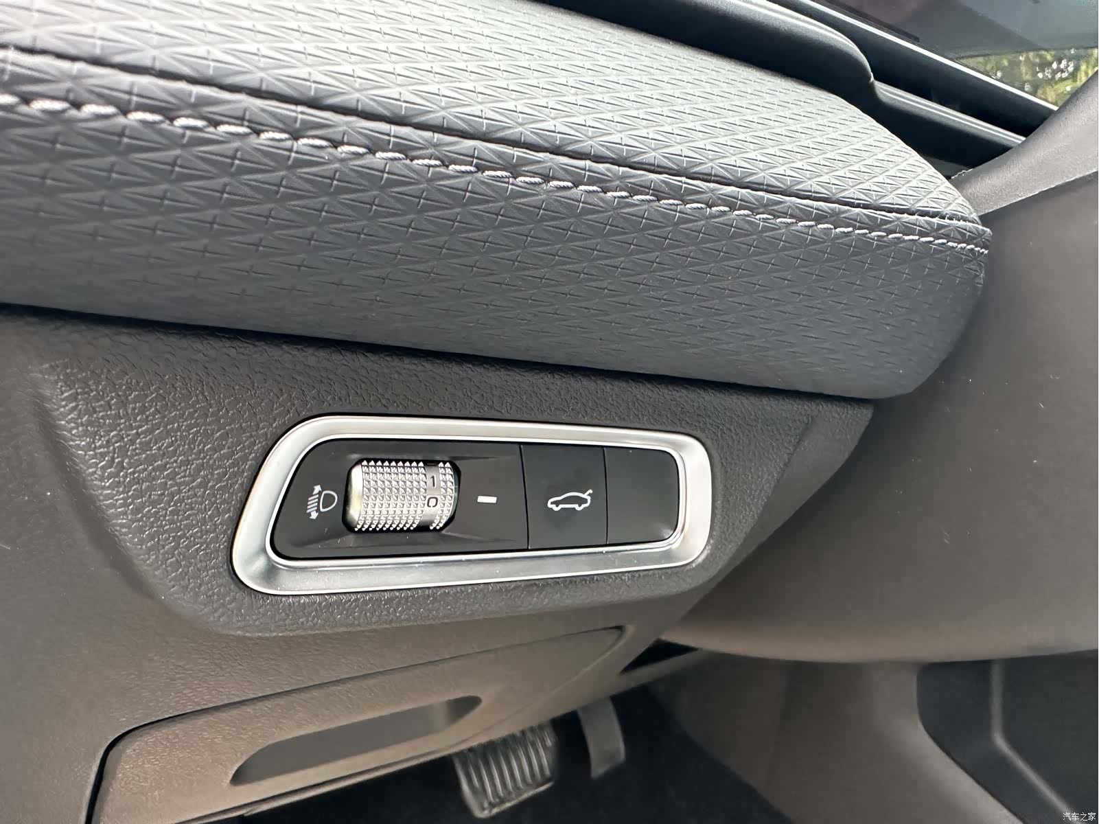Geely Binray, 2026 7
