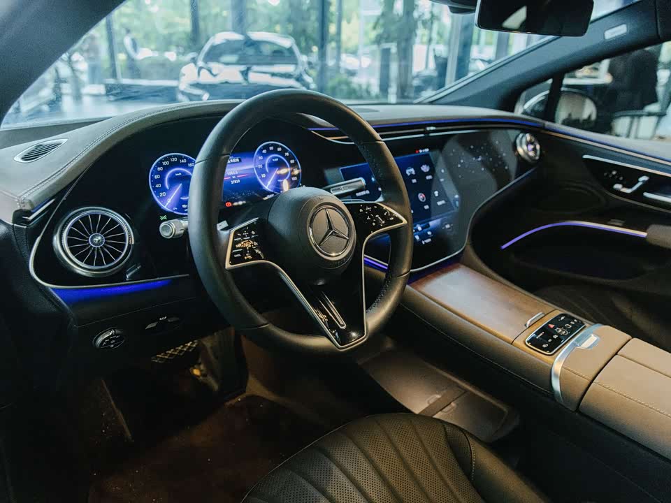 Mercedes-Benz EQS Mercedes-Benz EQS